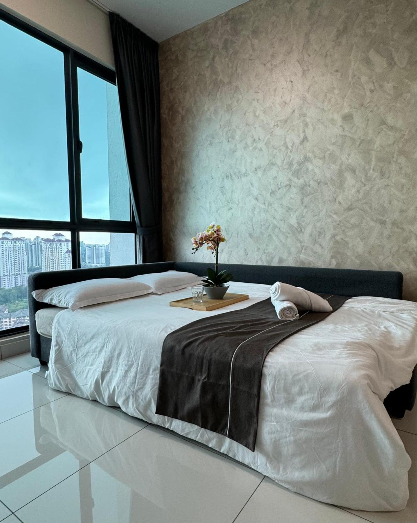 Greenfield A Sunway Subang 10 Pax 3r2b With Internet *
