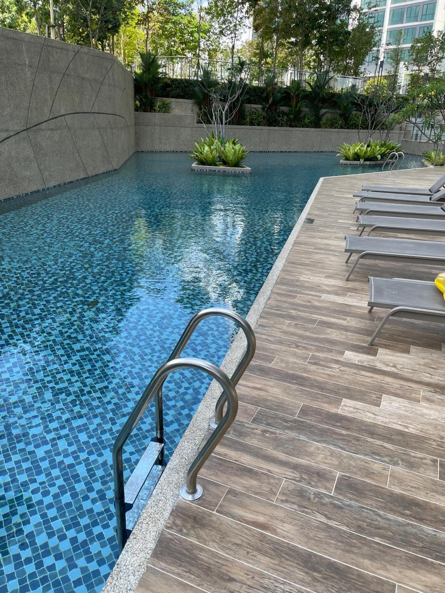 Apartment Greenfield A Sunway Subang 10 Pax 3r2b With Internet